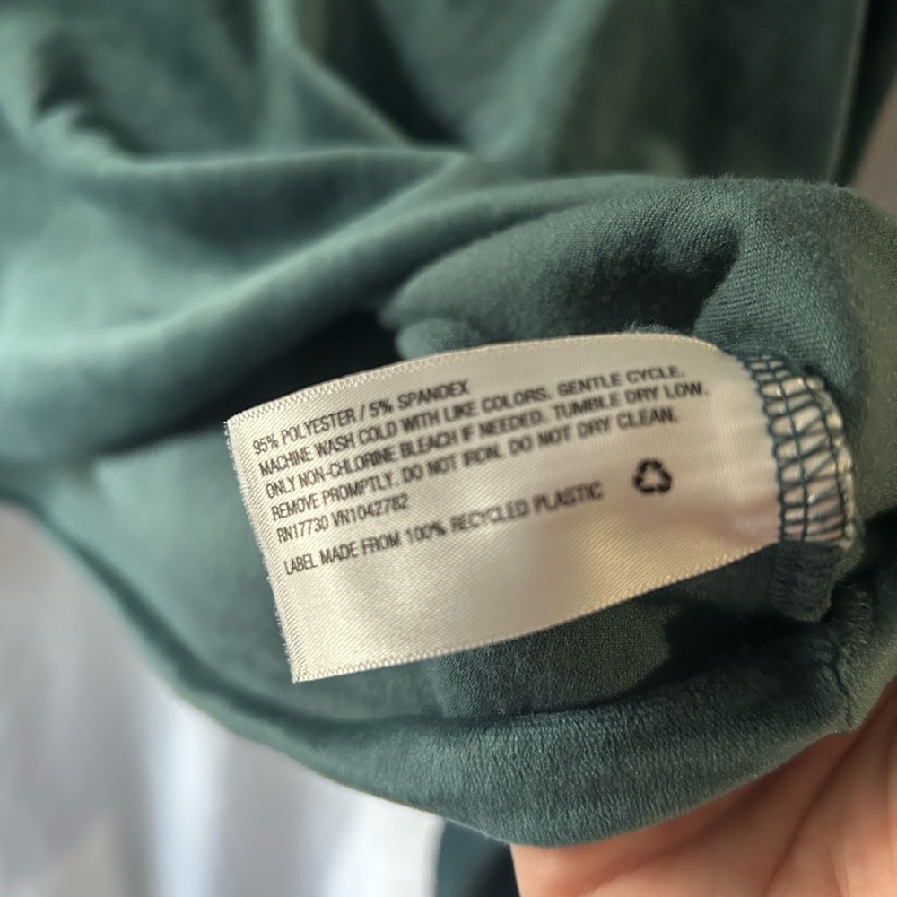 Wild Fable Teal Cropped Velour Sweater Crew Womens L - Picture 4 of 4